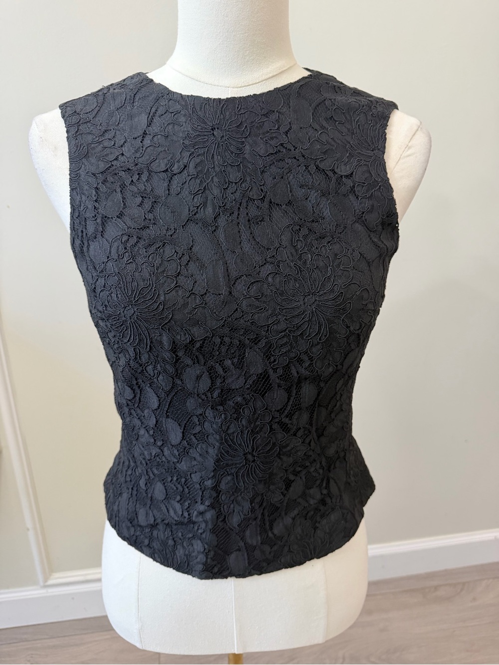 Black Floral Lace Sleeveless Top